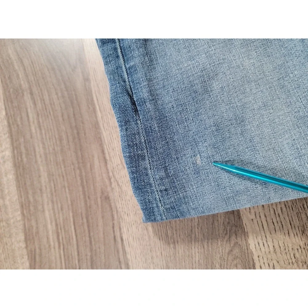 BKE Jeans Size 30x28* Blue Medium Wash Ethan Slim Fit Stretch Cotton Preppy Mens